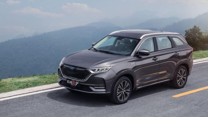 Sװ{L1.5T+6AT10fSUV@N