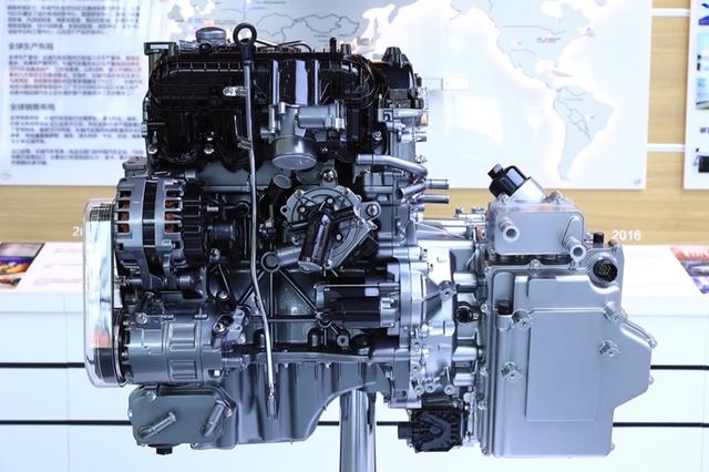 硬核CP!世界首款9速雙離合變速器+熱效率38.3%發動機