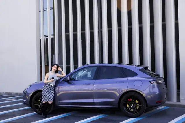 M5 Ultraġ܇܌W